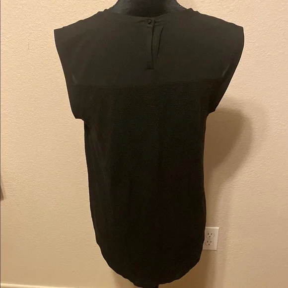 LOFT Black Sleeveless Blouse - Picture 3 of 7
